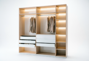 衣柜设计全攻略：功能分区、材料选择与人体工学布局